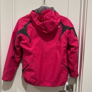 The North Face Hot Pink Girl Ski Jacket Medium snowboarding  skiing C